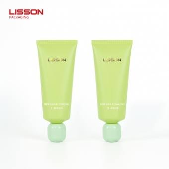 Tube cosmétique sur mesure avec bouchon sphérique