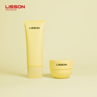 Emballages cosmétiques de marque privée (tubes et pots)