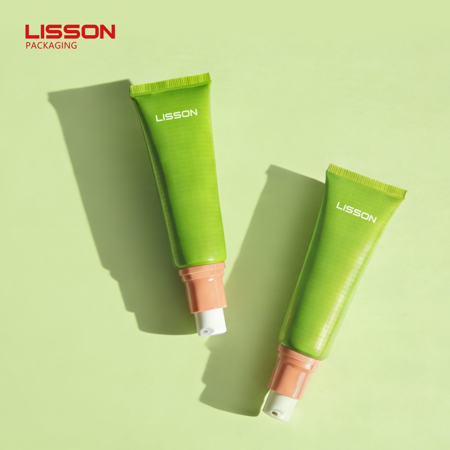 Cosmetic Plastic Squeeze Tube With Pump Cap