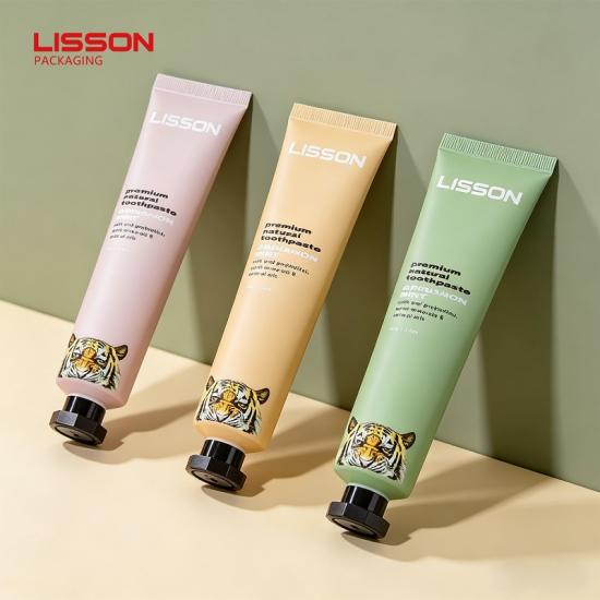 Tube compressible pour crème pour les mains D30 avec bouchon octogonal