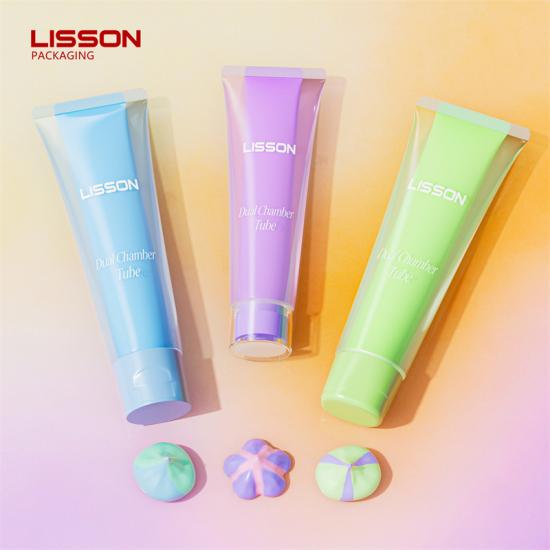 Tubes cosmétiques à double chambre avec sorties de forme personnalisée